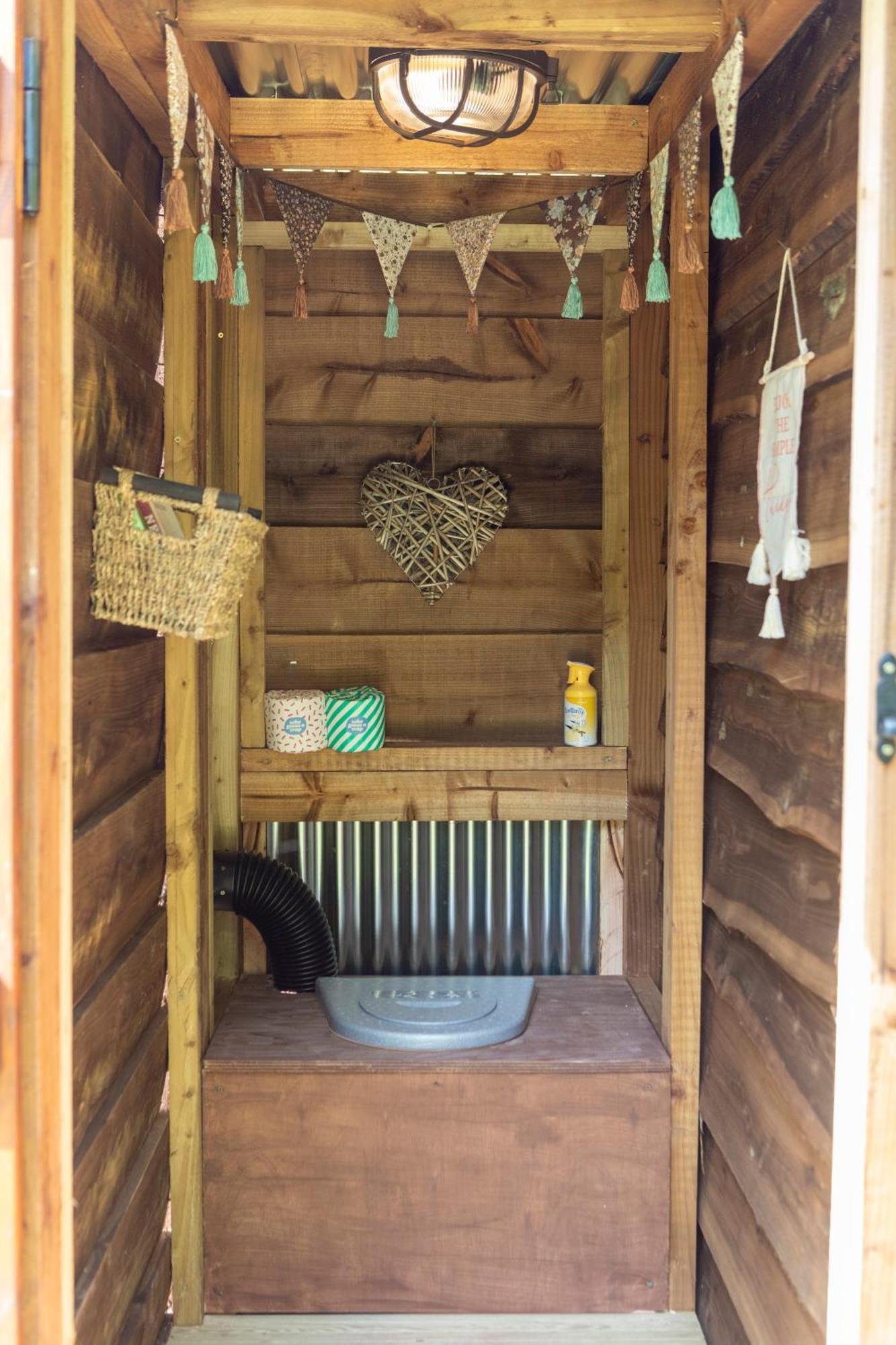 Stargazer Glamping Uk Andromeda 6 People Hotel Ross-on-Wye Buitenkant foto